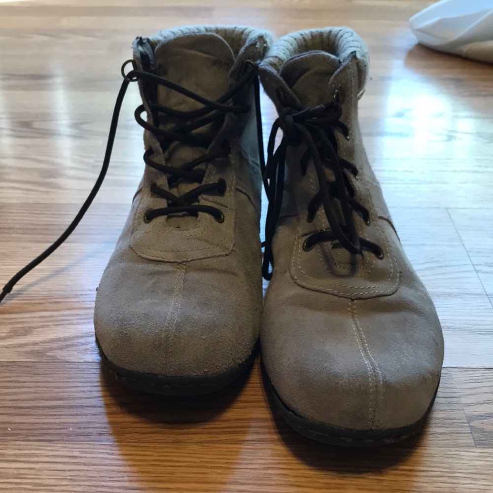 Winter shoes